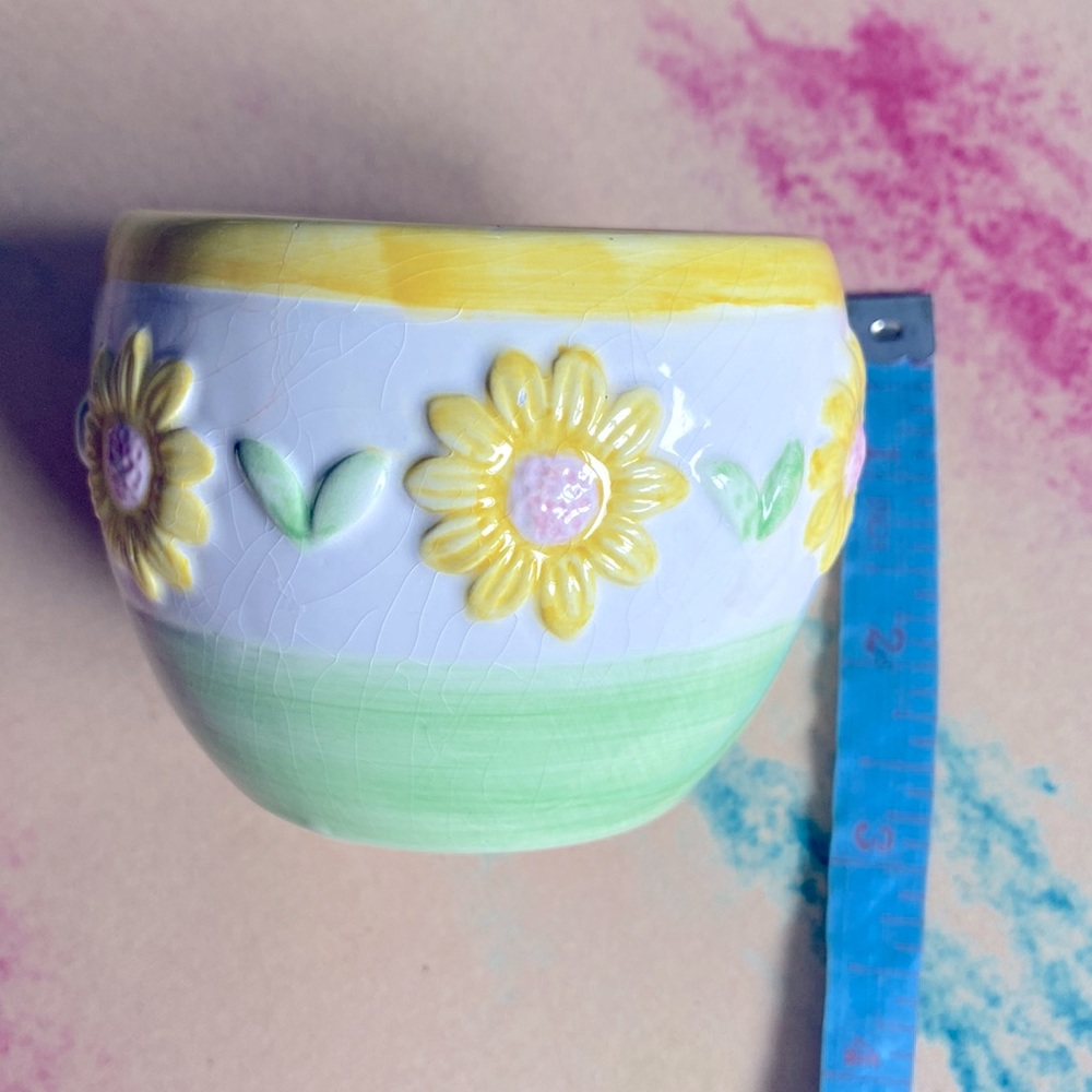 Vintage Sunflowers Design Sugar Bowl or Vase Small Size Beautiful Home Addition! - Picture 6 of 8